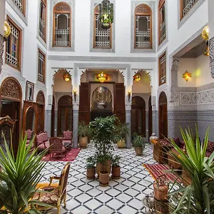 https://riad-tahra.hotelfesmorocco.com